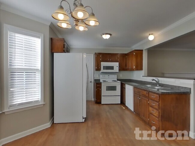 Building Photo - 2784 Aston Woods Ln