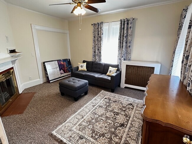 Building Photo - 53 Hopedale
