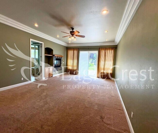 Building Photo - Luxury Bella Terra Estate with Mountain & Vineyard Views