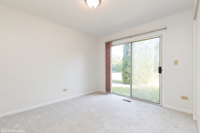 Building Photo - 3005 Max Ct