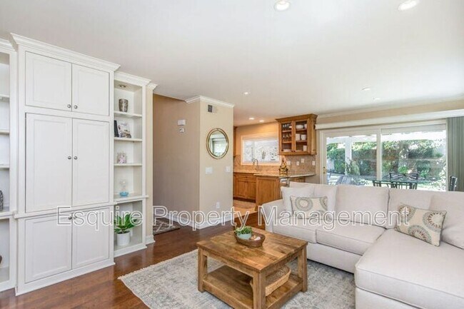 Building Photo - 5181 Via Calderon