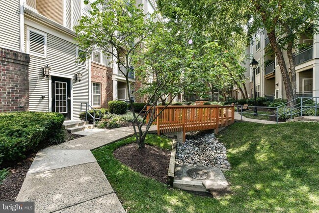Building Photo - 3021 Nicosh Cir