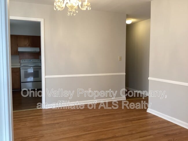 Building Photo - 2551 Glenmary Ave