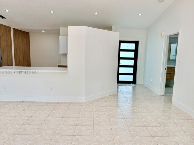 Building Photo - 17322 SW 149th Ct