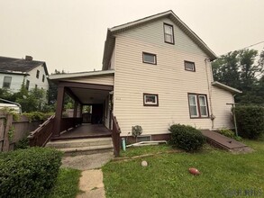 Building Photo - 512 Russell Ave