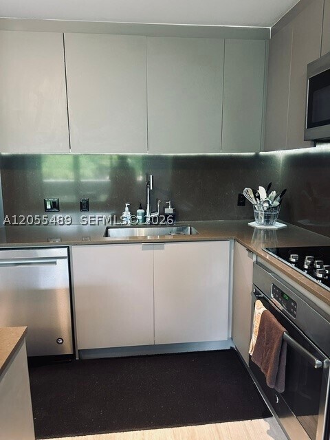 Building Photo - 682 NE 63rd St