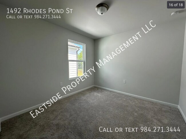 Building Photo - 1492 Rhodes Pond St