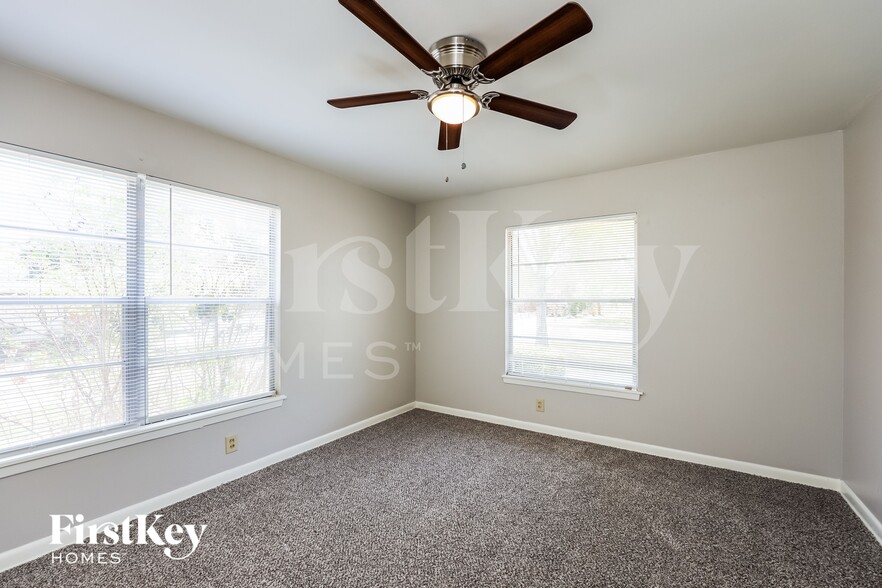 Building Photo - 202 Winn Ave