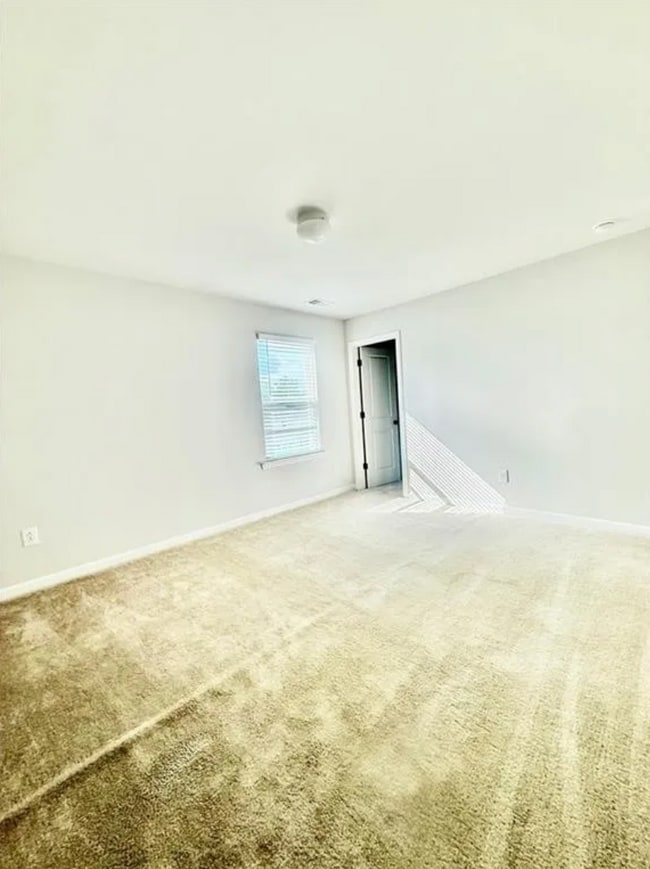 Building Photo - 212 Himalaya Way