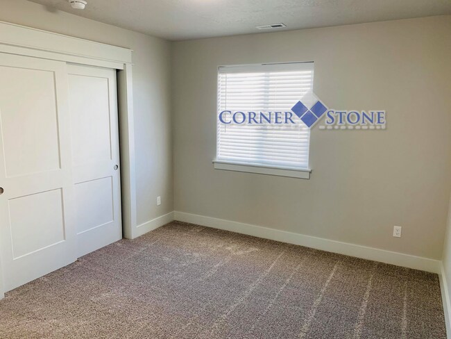Building Photo - Pet Friendly Home in Boise!!
