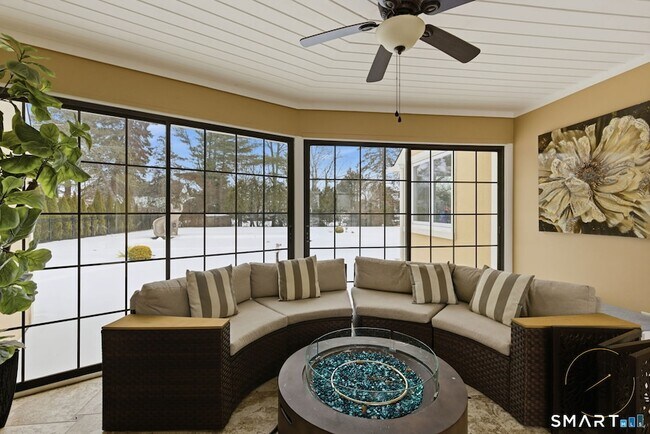 Building Photo - 508 Highland St