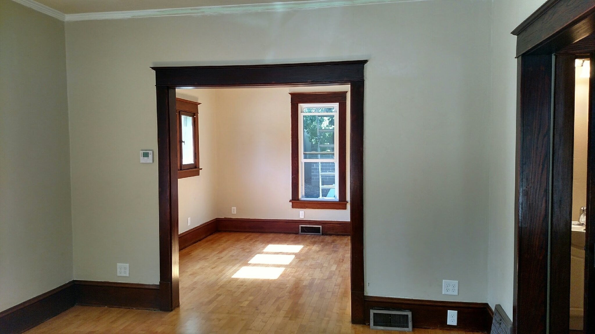 Building Photo - 517 N Morrison St