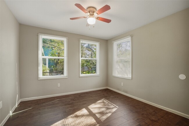 Building Photo - 1015 Prune St