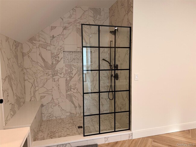 Building Photo - 6 Conifer Ct