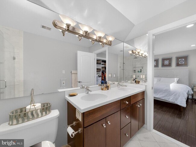 Building Photo - 11701 Winterset Terrace