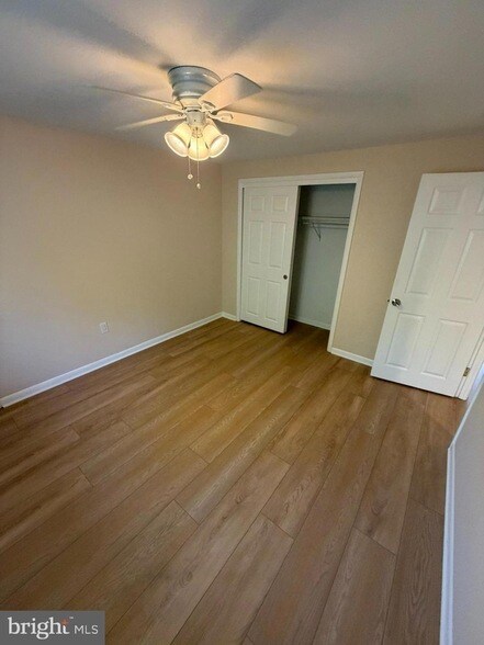 Building Photo - 250 Tanglewood Ln