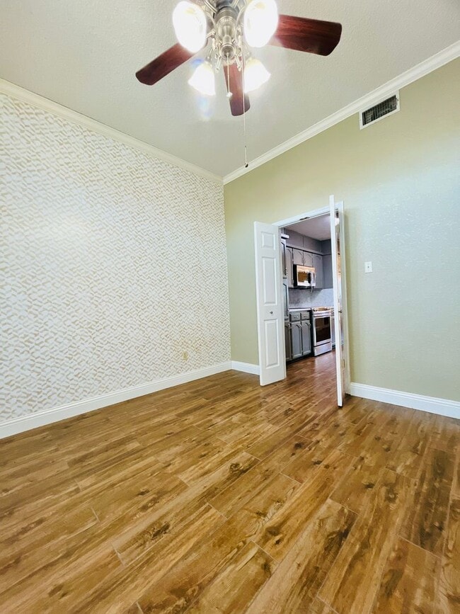 Building Photo - Coming Soon! Fireplace - Storage - Large backyard