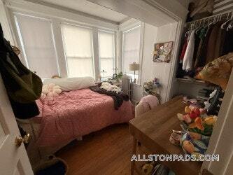 Building Photo - 40 Chester St