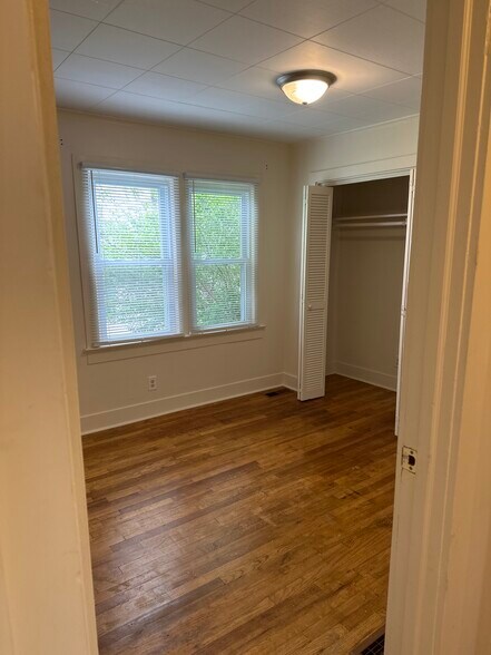 Building Photo - 205 Unaka St