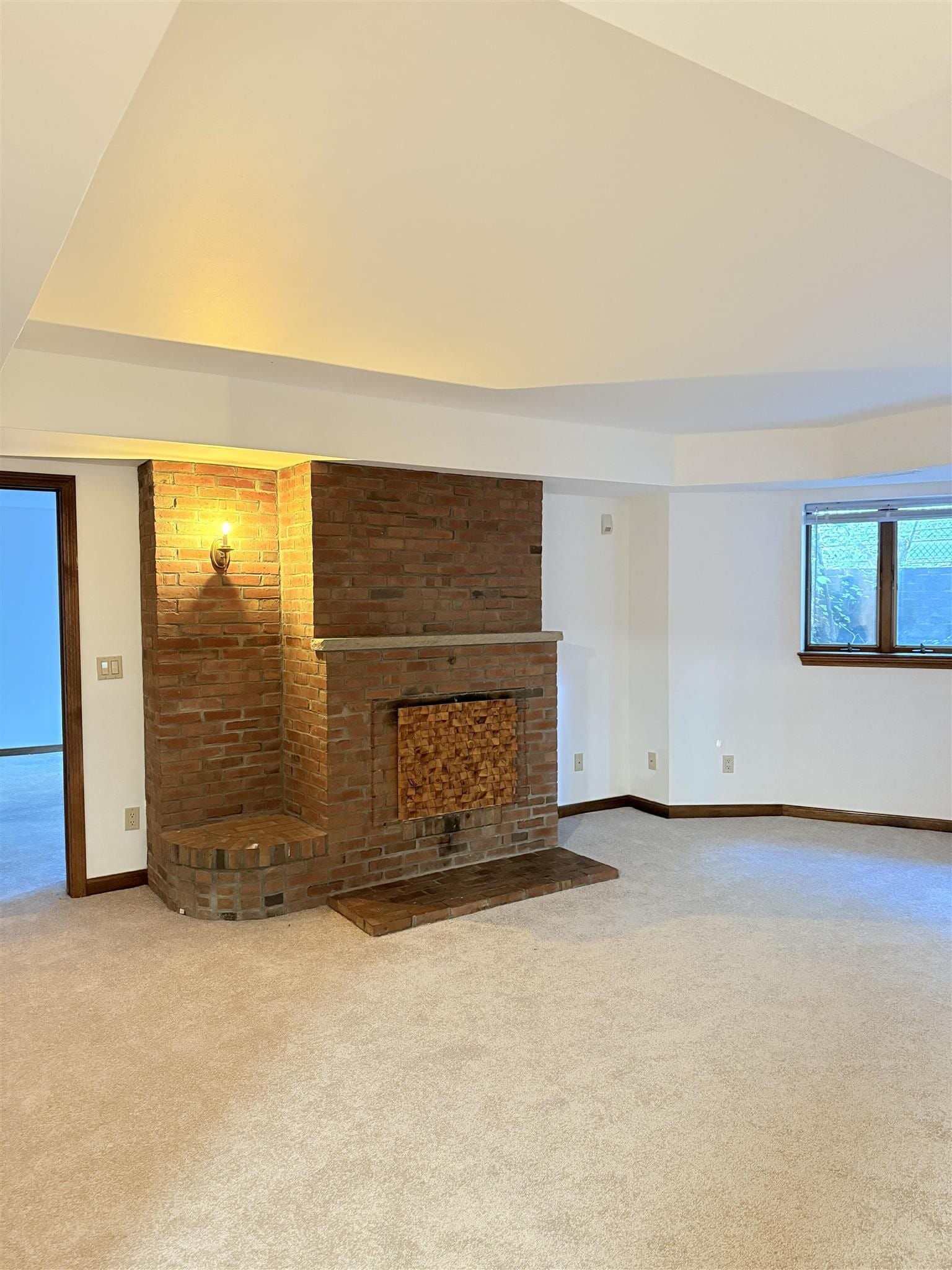 Building Photo - 175 Summer St