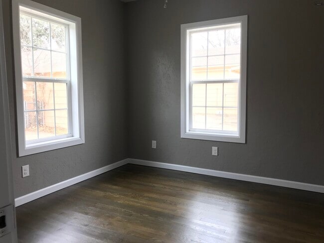 Building Photo - 2014 Victory Ave