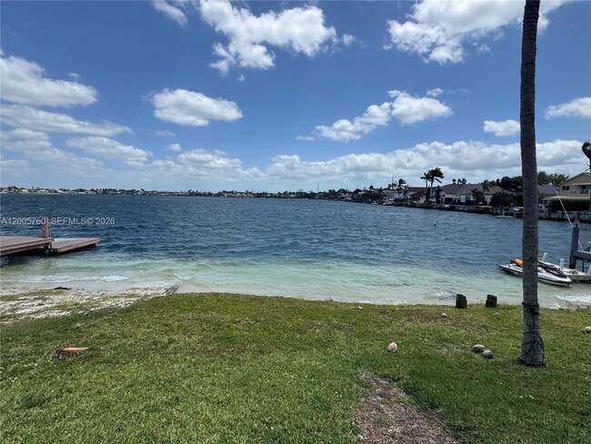 Building Photo - 15071 SW 136th Pl