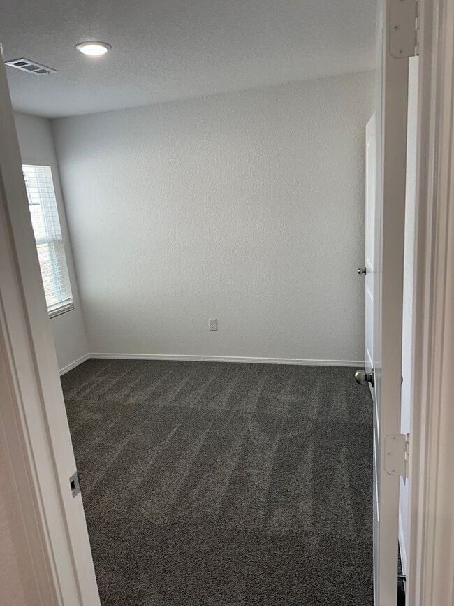 Building Photo - Three Bedroom | Two Bath Home in Maumelle!