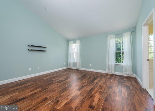 Building Photo - 1036 Lily Way