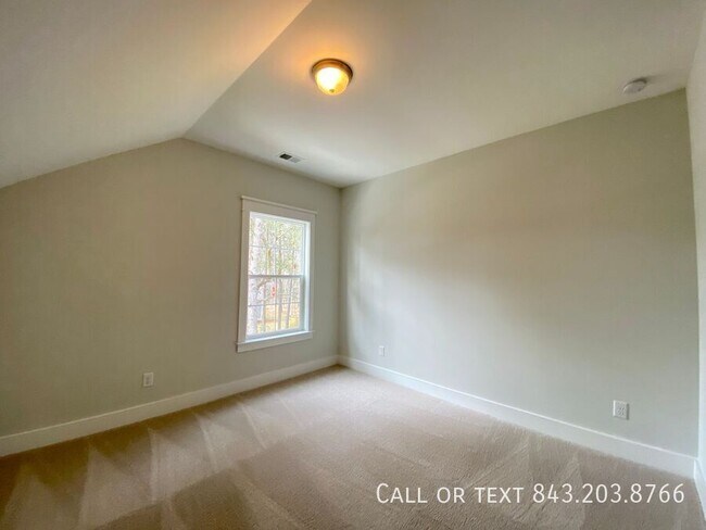 Building Photo - 478 Woodspring Rd