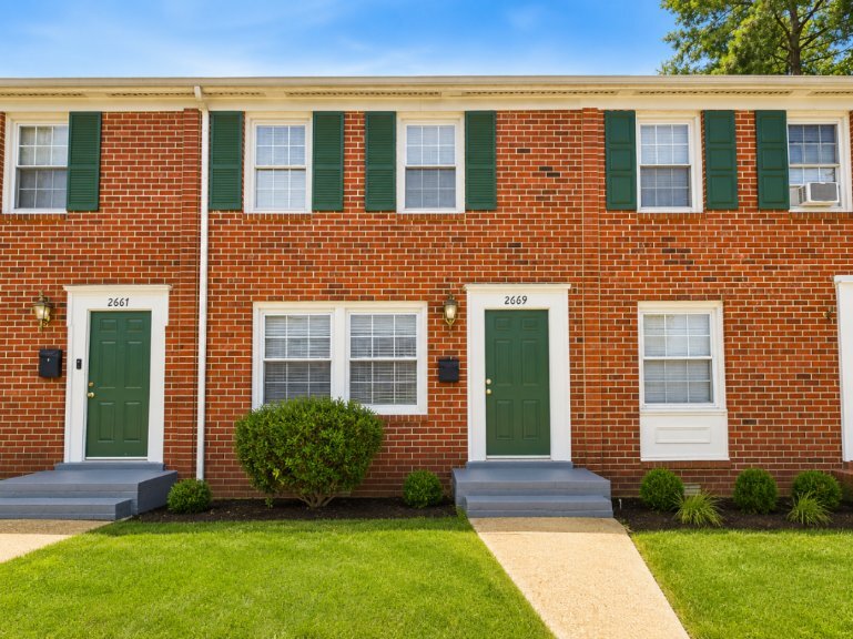 Building Photo - 2626 Wayside Dr