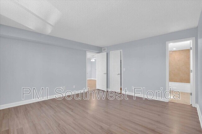 Building Photo - 2755 Coconut Bay Ln