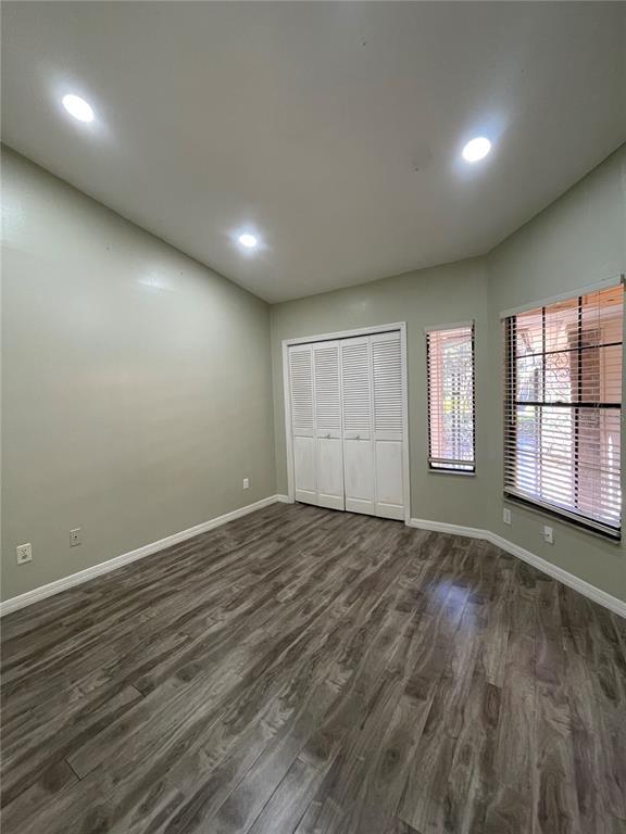 Building Photo - 7652 Spring Bay Cove