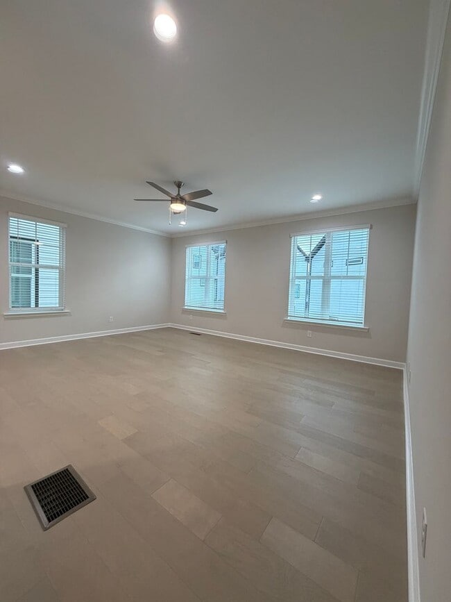 Building Photo - BRAND NEW TOWNHOMES AVALIABLE NOW