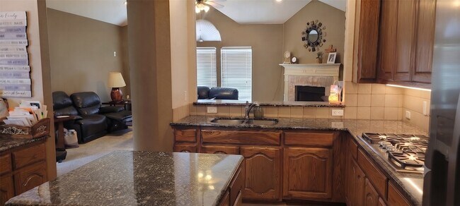 Building Photo - 13733 Alterna Dr