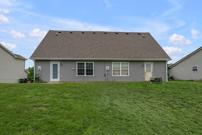 Building Photo - 242 Elkhorn Meadows Dr