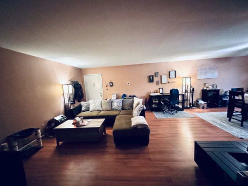 Building Photo - 2916 State Hill Rd