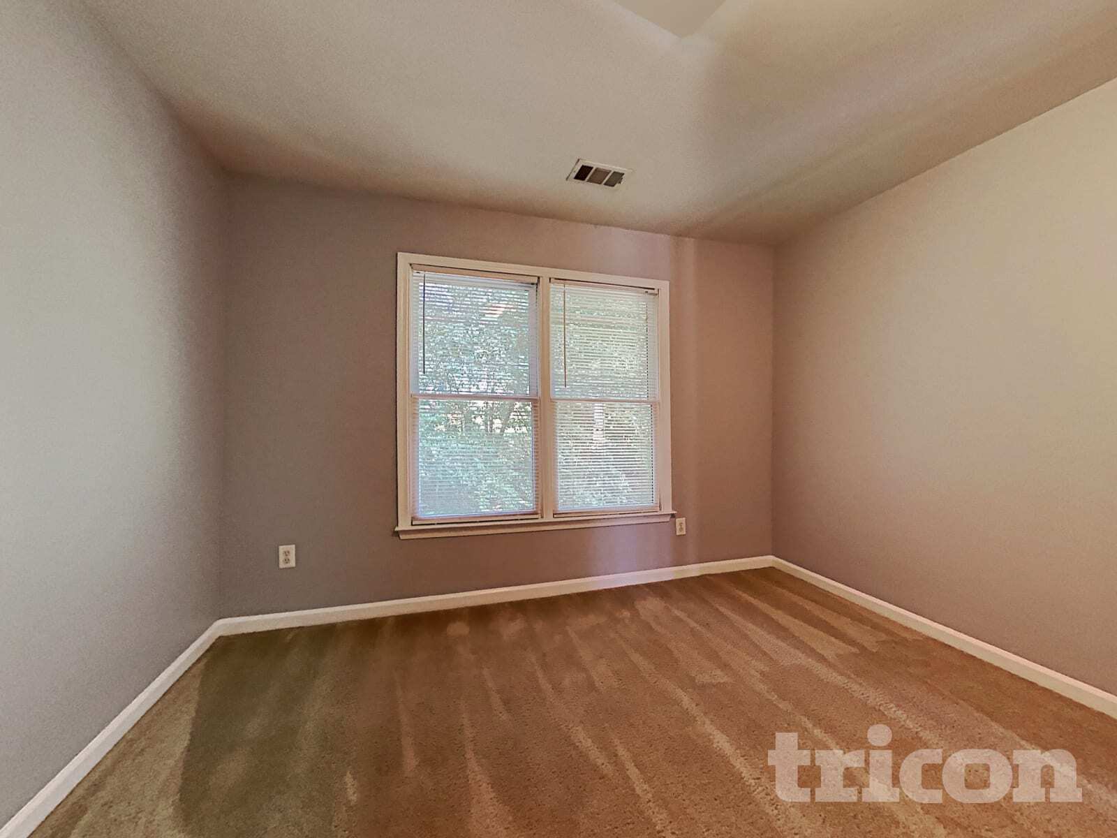 Building Photo - 2674 Calumet Farm Ln