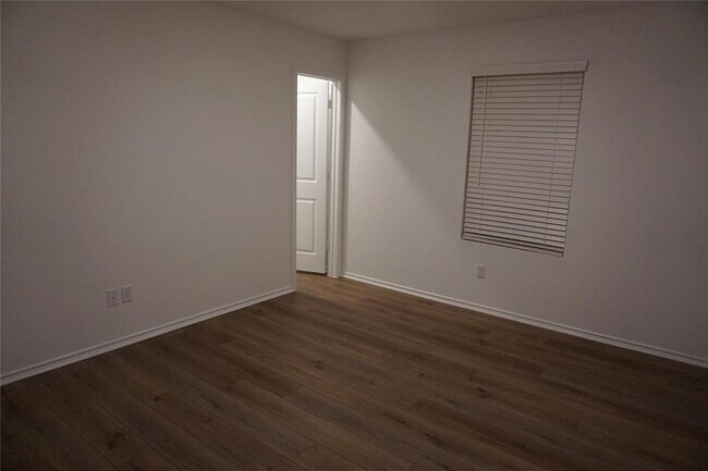 Building Photo - 1737 Catahoula Dr