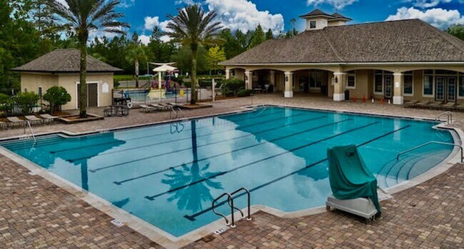 Building Photo - Awesome 4/2 Located in Desirable Yulee Area Nassau County Priced to rent and won't last long!