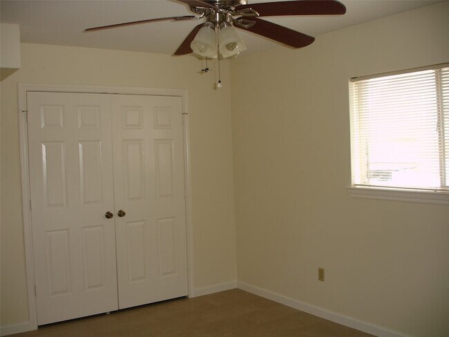 Building Photo - 14333 Memorial Dr