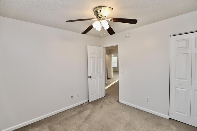 Building Photo - 1749 Mossberg Dr