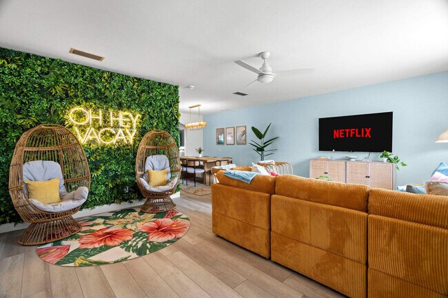 Building Photo - 1121 19th St SW