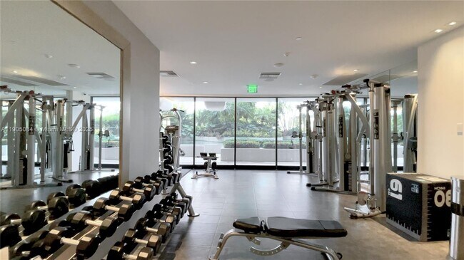 Building Photo - 9 Island Ave