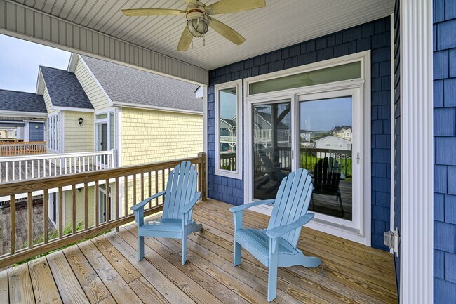 Building Photo - PET FRIENDLY FURNISHED OFF-SEASON RENTAL AVAILABLE STARTING EARLY SEPT