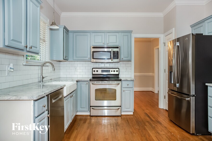 Building Photo - 2818 Saintfield Pl