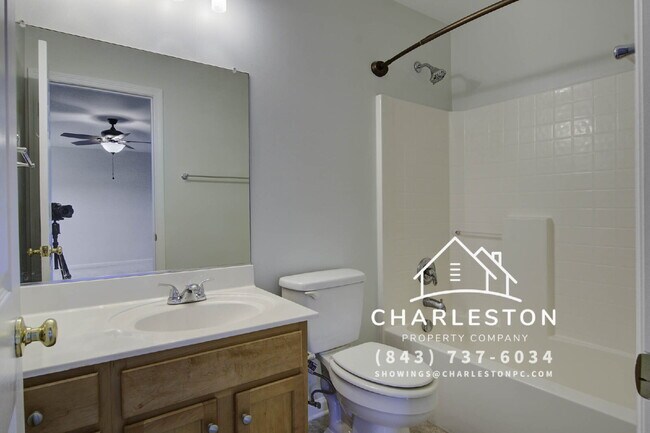 Building Photo - 138 Thistle Rd