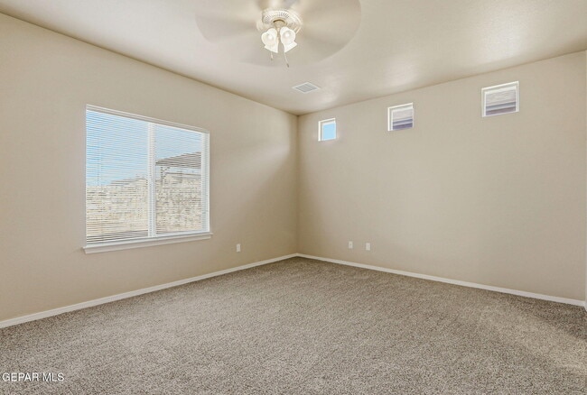 Building Photo - 7417 Dewberry Dr