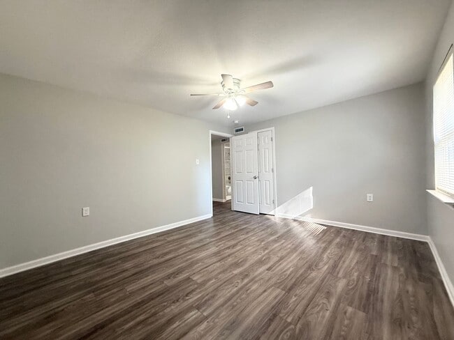 Building Photo - 3711 Bowers St