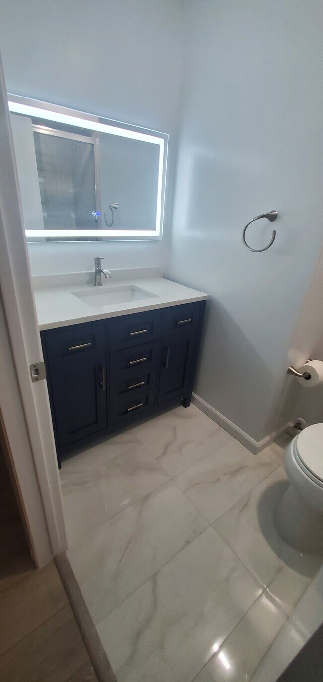 Bathroom 2 - 11507 Moorpark St
