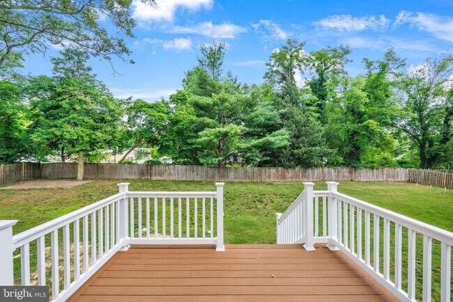 Building Photo - 474 Brightwood Rd